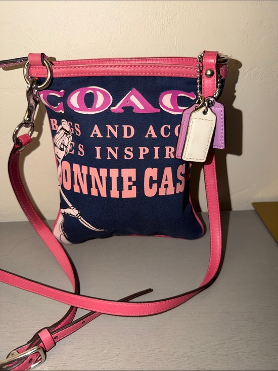 Coach Handbags - Vintage Coach Bonnie Cashin crossbody bag